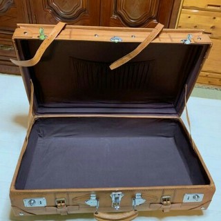 アンティーク高級トランク 昭和スーツケース 鍵付きの通販 by Earl 