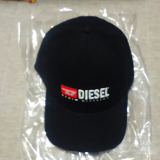 DIESEL(ディーゼル)のMuQ様専用DIESEL  キャップ　　　新品 メンズの帽子(キャップ)の商品写真