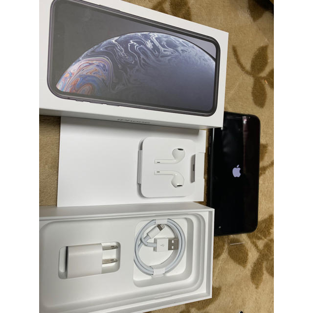 au iPhone XR 64 黒　新品 未使用　simロック解除済み