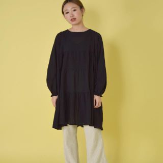 ダブルクローゼット(w closet)のティアードワンピース(ひざ丈ワンピース)