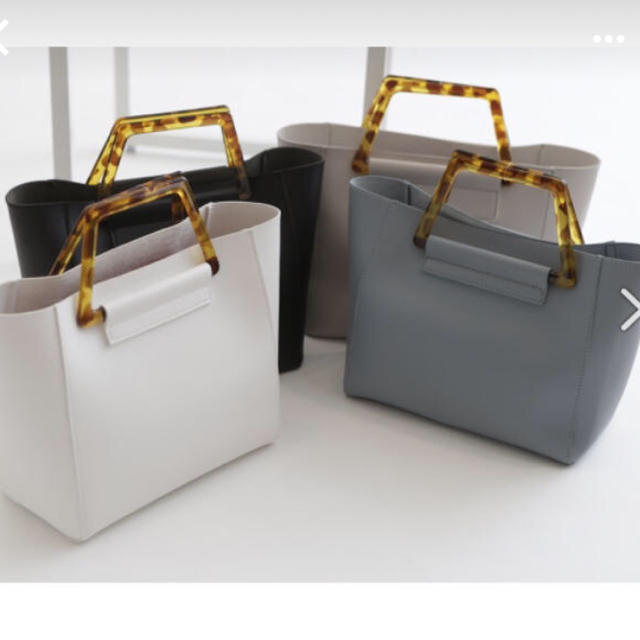 JUSGLITTY(ジャスグリッティー)のアクリルハンドルトートバッグ レディースのバッグ(トートバッグ)の商品写真
