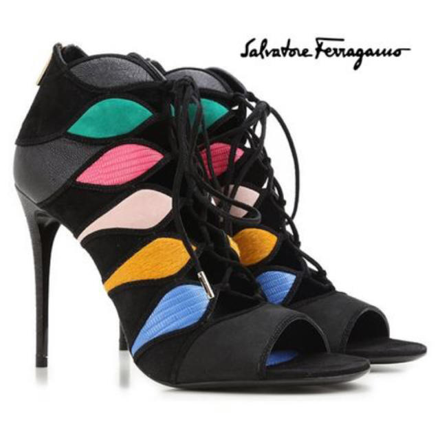 超美品 Salvatore Ferragamo - フェラガモ レースアップ サンダル