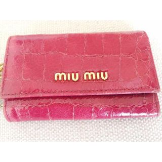 ミュウミュウ(miumiu)のmiumiu キーケース(キーケース)