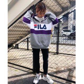 ロデオクラウンズワイドボウル(RODEO CROWNS WIDE BOWL)の新品グレー Lサイズ FILA×PEACハーフジップパーカー(パーカー)