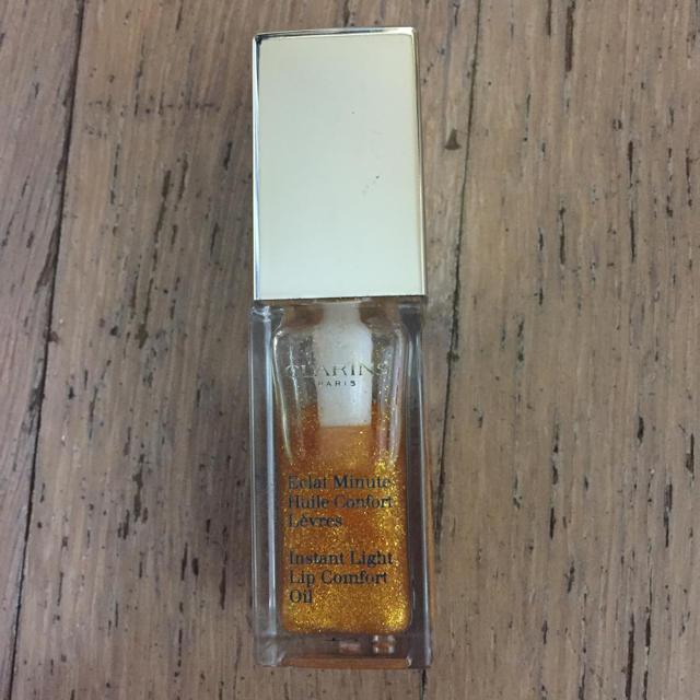 CLARINS(クラランス)のクラランス ブランドファンクラブ コンフォート リップオイル 07:ハニーグラム コスメ/美容のベースメイク/化粧品(リップグロス)の商品写真