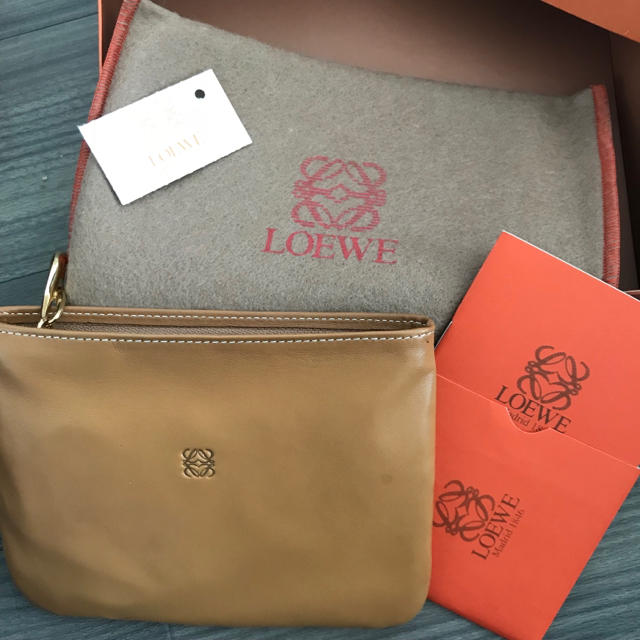 LOEWE(ロエベ)の◎新品◎ ロエベ レディースのファッション小物(ポーチ)の商品写真