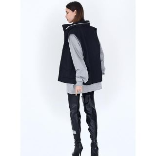 ジエダ(Jieda)の週末限定値下げ新品タグ付き muze vest(その他)