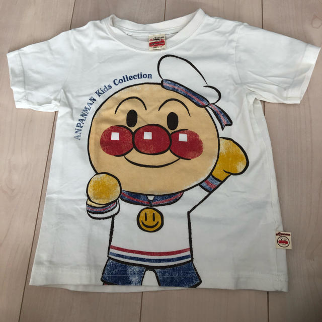 アンパンマン(アンパンマン)のアンパンマンコレクションTシャツ キッズ/ベビー/マタニティのキッズ服男の子用(90cm~)(Tシャツ/カットソー)の商品写真