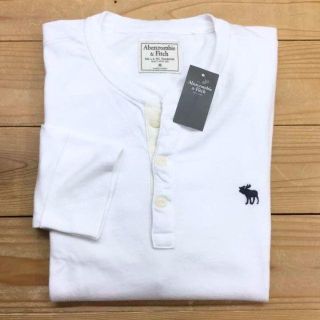 アバクロンビーアンドフィッチ(Abercrombie&Fitch)の新品【メンズXL】★アバクロ★無地ヘンリーネック長袖Ｔシャツ/白/ボタン付き(Tシャツ/カットソー(七分/長袖))