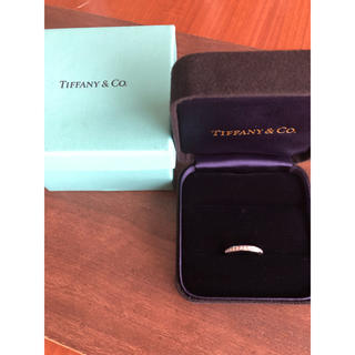 ティファニー(Tiffany & Co.)のティファニー ダイヤ ハーフサークル(リング(指輪))