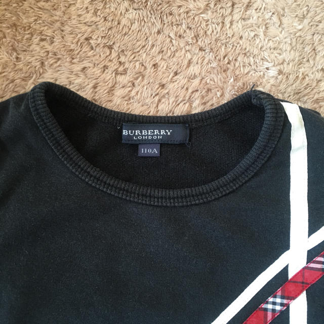 BURBERRY(バーバリー)のBurberryベスト/110 キッズ/ベビー/マタニティのキッズ服男の子用(90cm~)(Tシャツ/カットソー)の商品写真