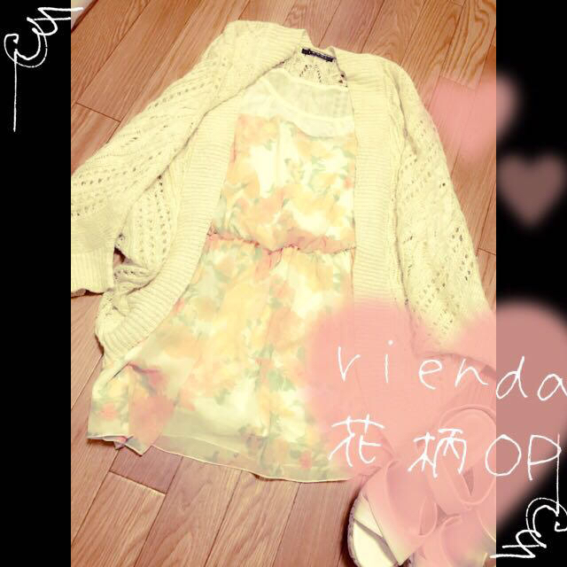 rienda(リエンダ)のrienda 花柄ワンピース♡ レディースのワンピース(ミニワンピース)の商品写真