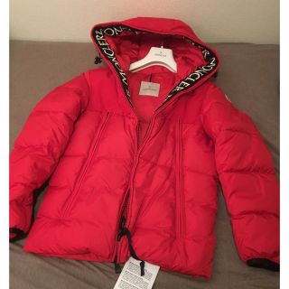 最終売価！希少！！！新品サイズ0 Moncler MONTCLAR モンクラー赤