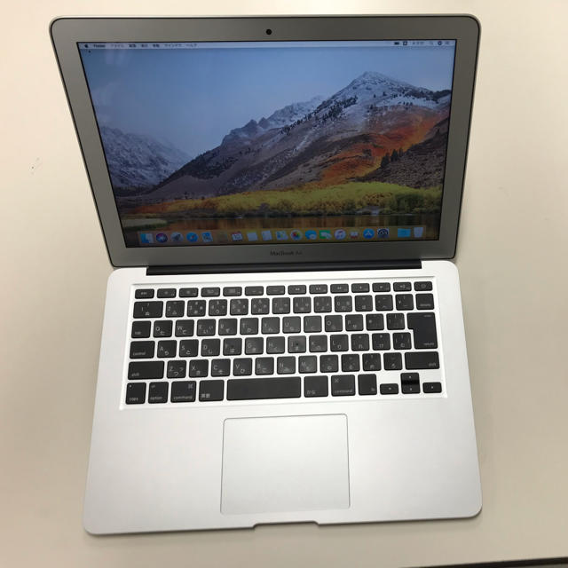 Mac (Apple)(マック)のMacBook Air 2017  スマホ/家電/カメラのPC/タブレット(ノートPC)の商品写真