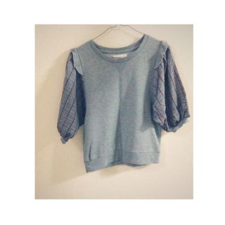 ダブルクローゼット(w closet)のダブルクローゼット 肩フリルトップス(カットソー(半袖/袖なし))