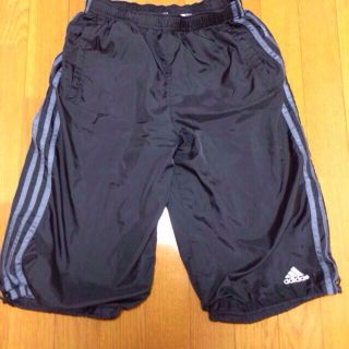 アディダス(adidas)のadidas裾絞りズボン☆(ハーフパンツ)