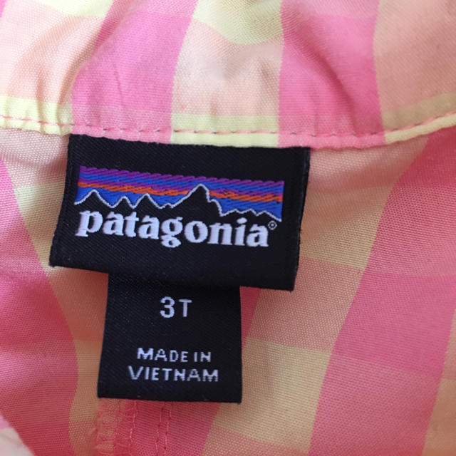 patagonia(パタゴニア)のパタゴニア薄手アウター(女性３歳サイズ) キッズ/ベビー/マタニティのキッズ服女の子用(90cm~)(ジャケット/上着)の商品写真