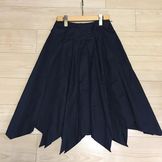 Sybilla(シビラ)の美品  シビラ 黒のスカート M レディースのスカート(ひざ丈スカート)の商品写真