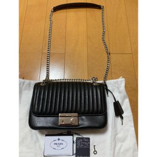 プラダ(PRADA)のPRADショルダーAバッグ(ショルダーバッグ)