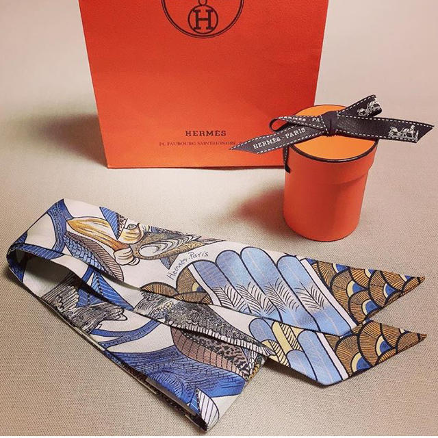 Hermes - 新品 未使用 タグあり HERMES エルメス ツイリー 2019新作の通販 by MM's shop｜エルメスならラクマ