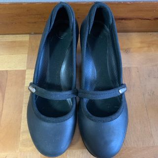 クロックス(crocs)のクロックス ストラップパンプス M 黒(ハイヒール/パンプス)