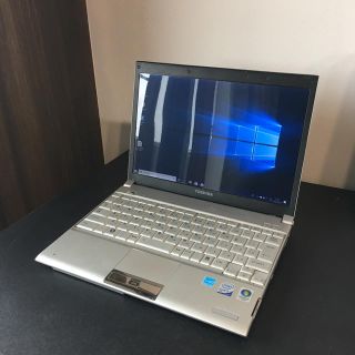 トウシバ(東芝)のTOSHIBA dynabook ノートパソコン DVD Winwdows10 (ノートPC)