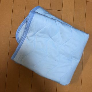 ニシマツヤ(西松屋)の敷きパッド★みどりの天使様専用(敷パッド)