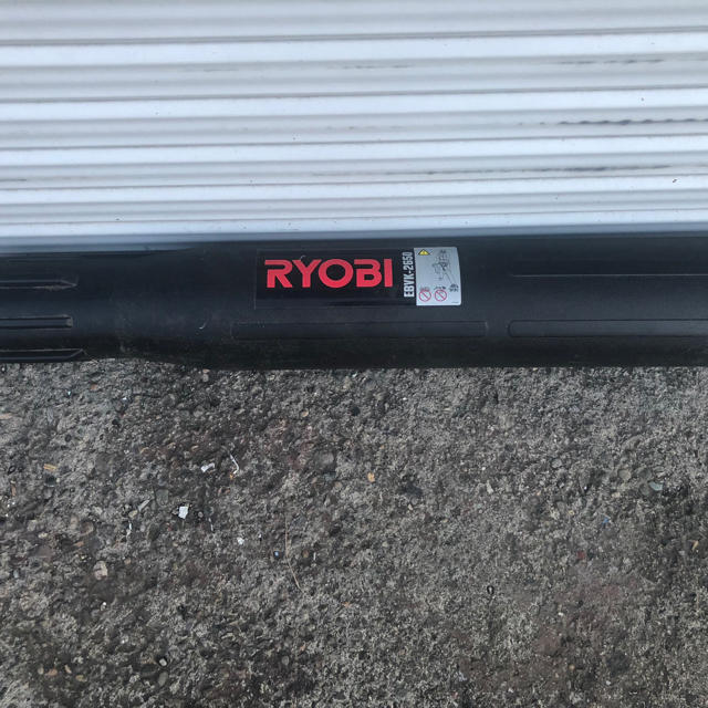 RYOBI(リョービ)のいっちゃん様専用 RYOBIエンジンブロワ専用パイプ スポーツ/アウトドアの自転車(工具/メンテナンス)の商品写真