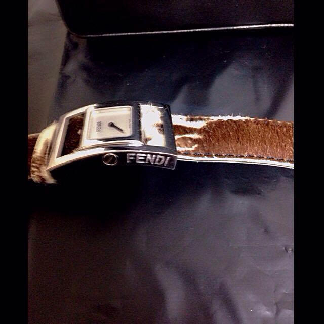 FENDI - フェンディ ハラコベルト 腕時計 美品の通販 by flower FENDI - フェンディ ハラコベルト 腕時計 美品の通販 by flower