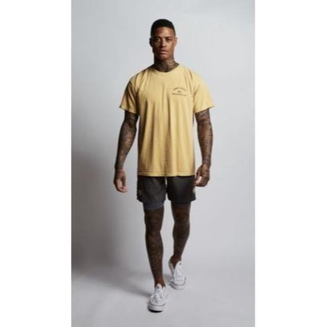 人気SALE定番人気 新品★DARC SPORT V3 MUSTARD T-SHIRT サイズ Sの通販 by フォロー割引⭐︎momo-days's shop|ラクマ 大得価安い