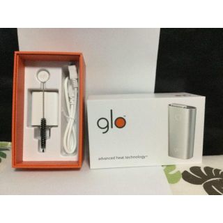 グロー(glo)のglo 専用充電器、USBケーブル、クリーニングブラシ(その他)