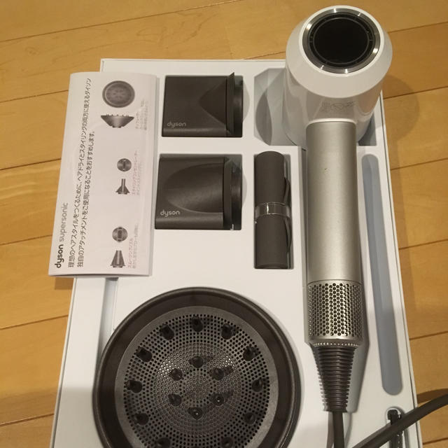 Dyson(ダイソン)のダイソン ドライヤー  美品♪ スマホ/家電/カメラの美容/健康(ドライヤー)の商品写真