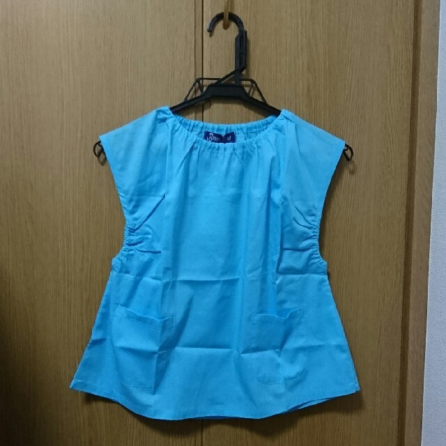 袖無しスモック 青色 キッズ/ベビー/マタニティのキッズ服男の子用(90cm~)(その他)の商品写真