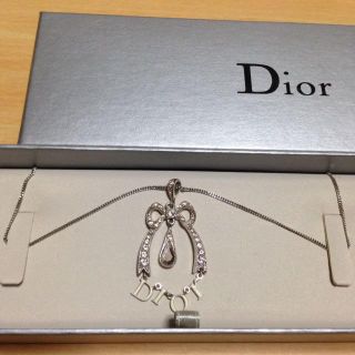 クリスチャンディオール(Christian Dior)のDiorリボンネックレス(ネックレス)