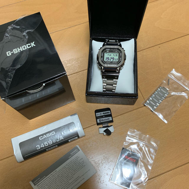 CASIO G-SHOCK GMW-B5000D-1JF 35周年記念フルメタル