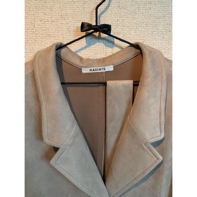 SCOT CLUB(スコットクラブ)のスコットクラブ RADIATE トレンチコート スエード beige レディースのジャケット/アウター(トレンチコート)の商品写真