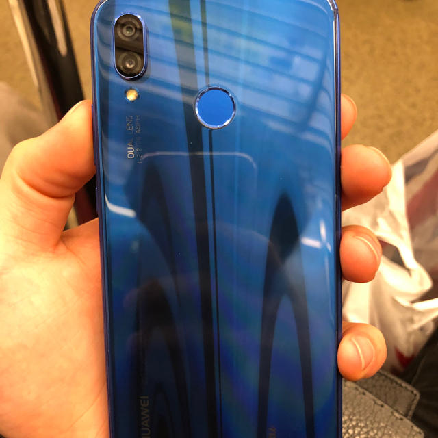 ANDROID(アンドロイド)のHUAWEI p20 lite 本体 スマホ/家電/カメラのスマートフォン/携帯電話(スマートフォン本体)の商品写真