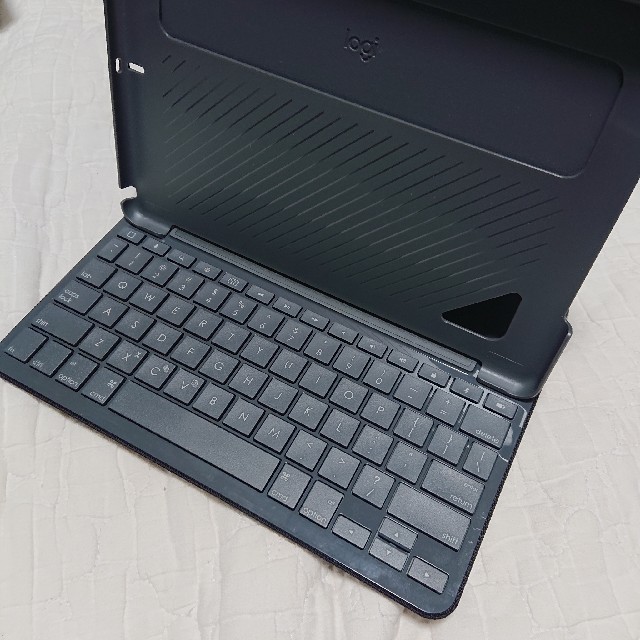 【美品】Logicool SLIM FOLIO iK1053 スマホ/家電/カメラのスマホアクセサリー(iPadケース)の商品写真