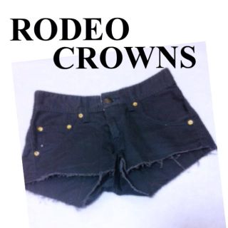 ロデオクラウンズ(RODEO CROWNS)のロデオ★ビジューピアス★MAMA様専用(ショートパンツ)