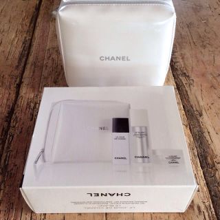 シャネル(CHANEL)のCHANEL♡ルブランセットのポーチ新品(ポーチ)