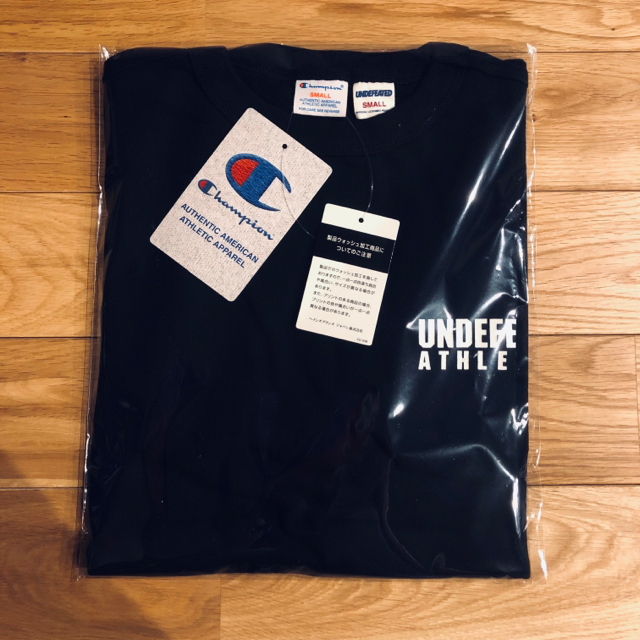 UNDEFEATED(アンディフィーテッド)のUNDEFEATED CHAMPION ATHLETICS SS TEE メンズのトップス(Tシャツ/カットソー(半袖/袖なし))の商品写真