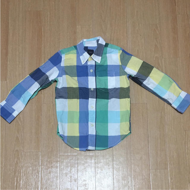 GAP Kids(ギャップキッズ)のGAP Kids チェックシャツ 110㎝ キッズ/ベビー/マタニティのキッズ服男の子用(90cm~)(ブラウス)の商品写真