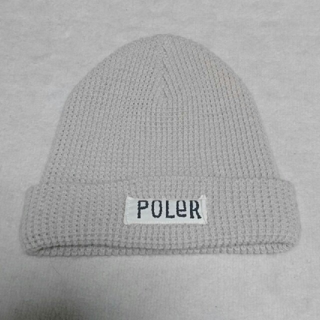 POLAR(ポラール)のPOLeR ニット帽 レディースの帽子(ニット帽/ビーニー)の商品写真