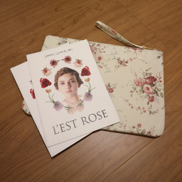 L'EST ROSE(レストローズ)のレストローズ クラッチバッグ レディースのバッグ(クラッチバッグ)の商品写真