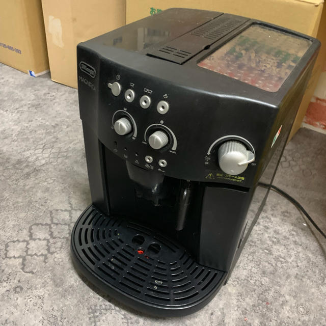 DeLonghi(デロンギ)のデロンギ delonghi コーヒーマシーン マグニフィカ スマホ/家電/カメラの調理家電(コーヒーメーカー)の商品写真