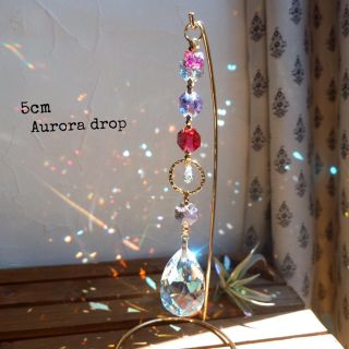 スワロフスキー(SWAROVSKI)のスタンド付き☆5cm Aurora drop✴︎スワロフスキー サンキャッチャー(モビール)