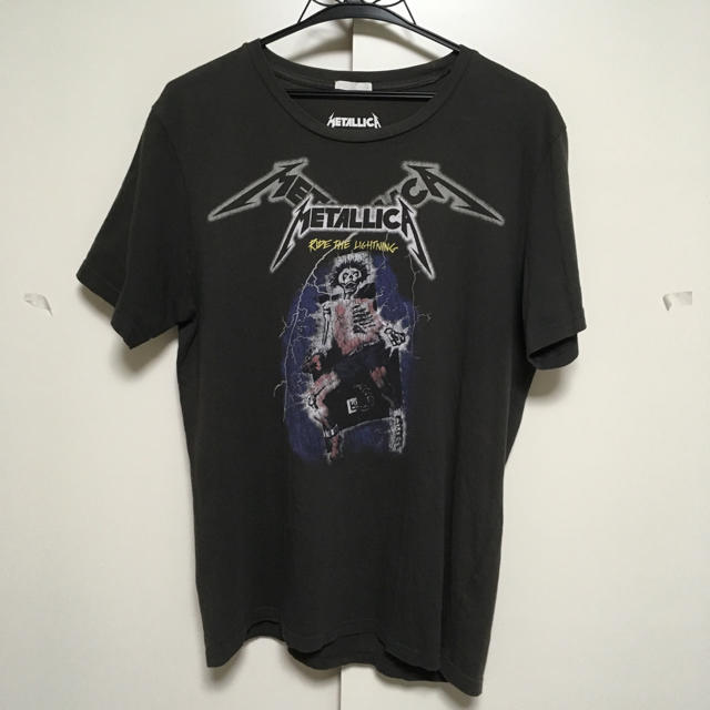 メタリカ METALLICA Tシャツ ブラック 黒 L メンズのトップス(Tシャツ/カットソー(半袖/袖なし))の商品写真