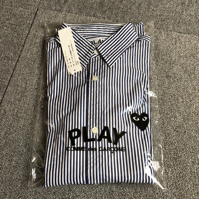 人気の comme des garcons play shits シャツ