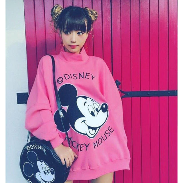 mickey mouse/high neck top
