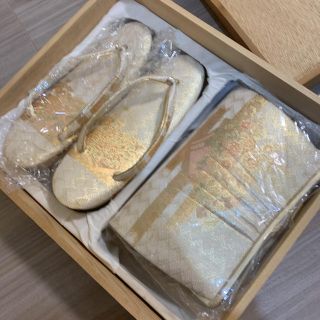 木箱付き ゴールド 草履 バッグ セット(下駄/草履)